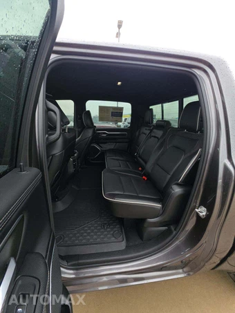 2026 Ram 1500 Laramie Crew Cab Short Bed - miniatura 10