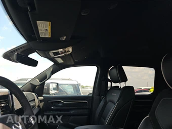 2026 Ram 1500 Laramie Crew Cab Short Bed - miniatura 17