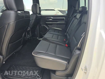2026 Ram 1500 Laramie Crew Cab Short Bed - miniatura 13