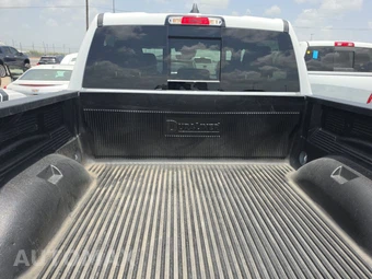 2026 Ram 1500 Laramie Crew Cab Short Bed - miniatura 16