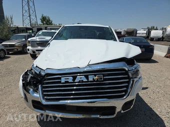 2026 Ram 1500 Laramie Crew Cab Short Bed - miniatura 2