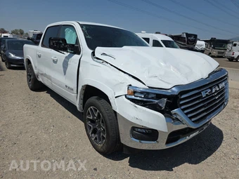 2026 Ram 1500 Laramie Crew Cab Short Bed - miniatura 3