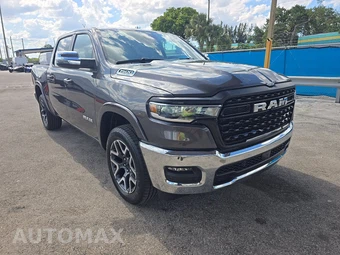 2026 Ram 1500 Laramie Crew Cab Short Bed - miniatura 3