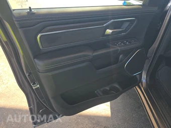 2026 Ram 1500 Laramie Crew Cab Short Bed - miniatura 9
