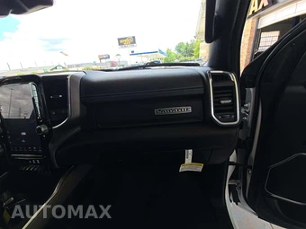 2026 Ram 1500 Laramie Crew Cab Short Bed - miniatura 19
