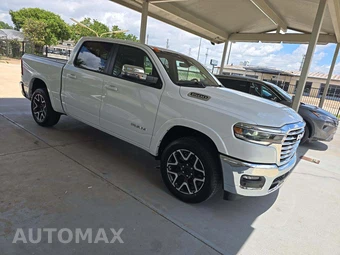 2026 Ram 1500 Laramie Crew Cab Short Bed - miniatura 4