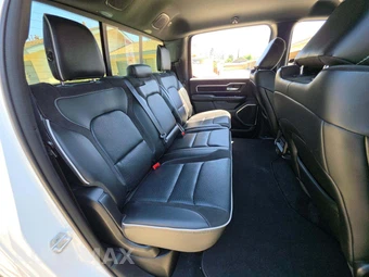 2026 Ram 1500 Laramie Crew Cab Short Bed - miniatura 13
