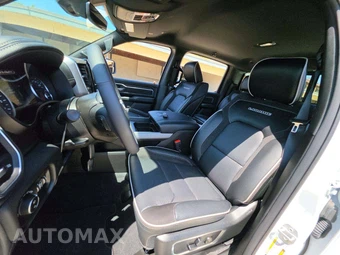 2026 Ram 1500 Laramie Crew Cab Short Bed - miniatura 3