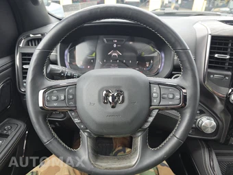 2026 Ram 1500 Limited Crew Cab Short Bed - miniatura 10
