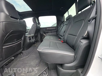 2026 Ram 1500 Limited Crew Cab Short Bed - miniatura 13