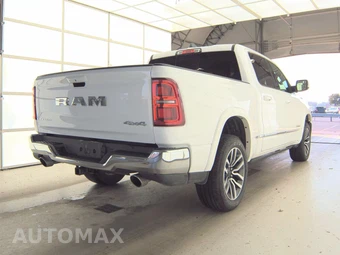 2026 Ram 1500 Limited Crew Cab Short Bed – miniatura 4