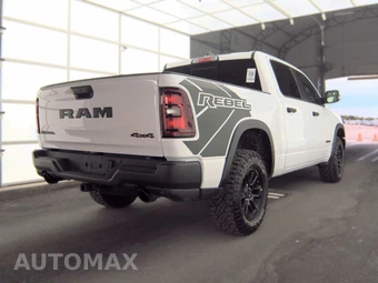 2026 Ram 1500 Rebel Crew Cab Short Bed - miniatura 4