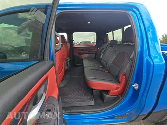2026 Ram 1500 Rebel Crew Cab Short Bed - miniatura 10