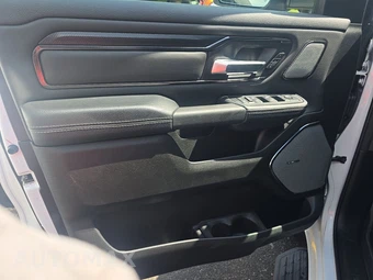 2026 Ram 1500 Rebel Crew Cab Short Bed - miniatura 9