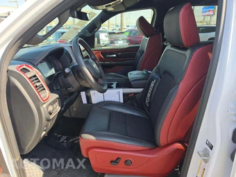 2026 Ram 1500 Rebel Crew Cab Short Bed – miniatura 3