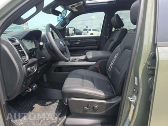 2026 Ram 1500 Rebel Crew Cab Short Bed - miniatura 3