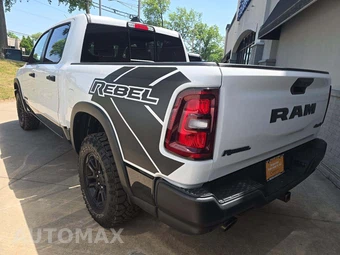 2026 Ram 1500 Rebel Crew Cab Short Bed - miniatura 2