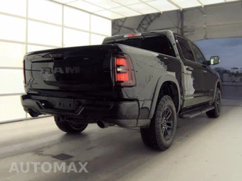 2026 Ram 1500 Rebel Crew Cab Short Bed - miniatura 4