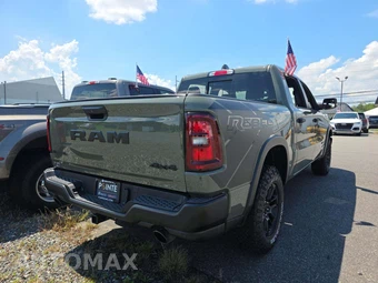 2026 Ram 1500 Rebel Crew Cab Short Bed - miniatura 3