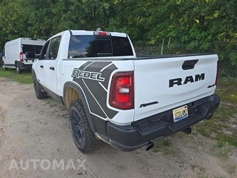 2026 Ram 1500 Rebel Crew Cab Short Bed - miniatura 2