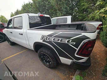 2026 Ram 1500 Rebel Crew Cab Short Bed - miniatura 2