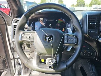 2026 Ram 1500 RHO Crew Cab Short Bed – miniatura 10