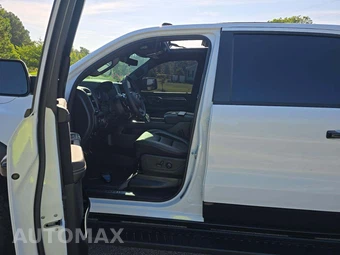 2026 Ram 1500 RHO Crew Cab Short Bed – miniatura 3