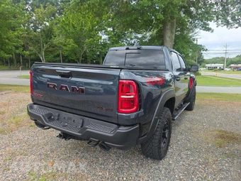 2026 Ram 1500 RHO Crew Cab Short Bed – miniatura 3