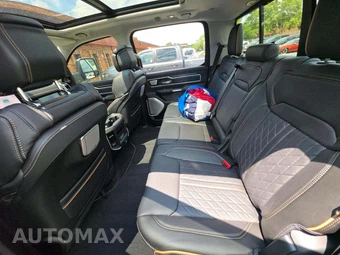2026 Ram 1500 Tungsten Crew Cab Short Bed – miniatura 13