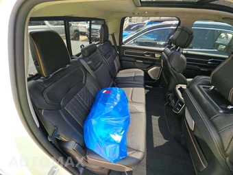 2026 Ram 1500 Tungsten Crew Cab Short Bed – miniatura 16