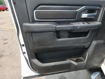 2026 Ram 2500 Big Horn Crew Cab Long Bed - miniatura 9