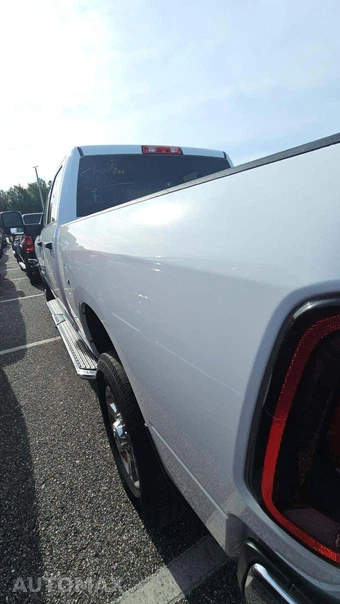 2026 Ram 2500 Big Horn Crew Cab Medium Bed - miniatura 19