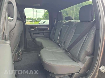 2026 Ram 2500 Big Horn Crew Cab Medium Bed - miniatura 13