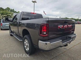 2026 Ram 2500 Big Horn Crew Cab Medium Bed - miniatura 2