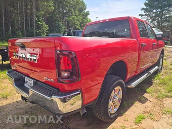 2026 Ram 2500 Big Horn Crew Cab Medium Bed - miniatura 3