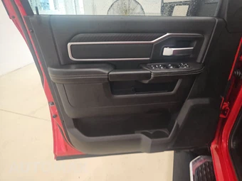 2026 Ram 2500 Big Horn Crew Cab Medium Bed - miniatura 9