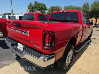 2026 Ram 2500 Big Horn Crew Cab Medium Bed - miniatura 3