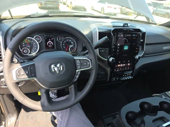 2026 Ram 2500 Big Horn Crew Cab Medium Bed - miniatura 11