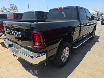 2026 Ram 2500 Big Horn Crew Cab Medium Bed - miniatura 4
