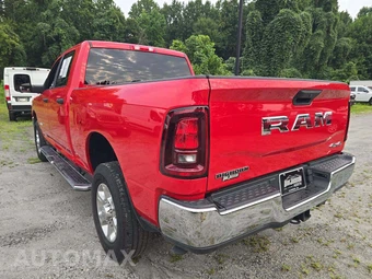 2026 Ram 2500 Big Horn Crew Cab Medium Bed - miniatura 2
