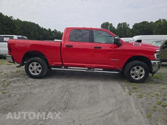 2026 Ram 2500 Big Horn Crew Cab Medium Bed - miniatura 4