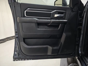 2026 Ram 2500 Big Horn Crew Cab Medium Bed - miniatura 9