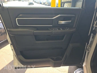 2026 Ram 2500 Big Horn Crew Cab Medium Bed - miniatura 9