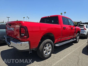 2026 Ram 2500 Big Horn Crew Cab Medium Bed - miniatura 4