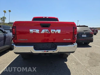 2026 Ram 2500 Big Horn Crew Cab Medium Bed - miniatura 5