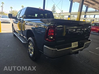 2026 Ram 2500 Big Horn Crew Cab Medium Bed - miniatura 6