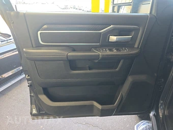 2026 Ram 2500 Big Horn Crew Cab Medium Bed - miniatura 9
