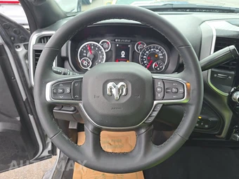 2026 Ram 2500 Big Horn Crew Cab Medium Bed - miniatura 10