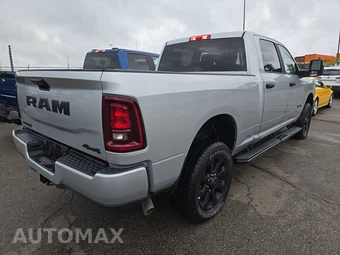 2026 Ram 2500 Big Horn Crew Cab Medium Bed - miniatura 4