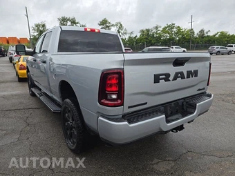 2026 Ram 2500 Big Horn Crew Cab Medium Bed - miniatura 6